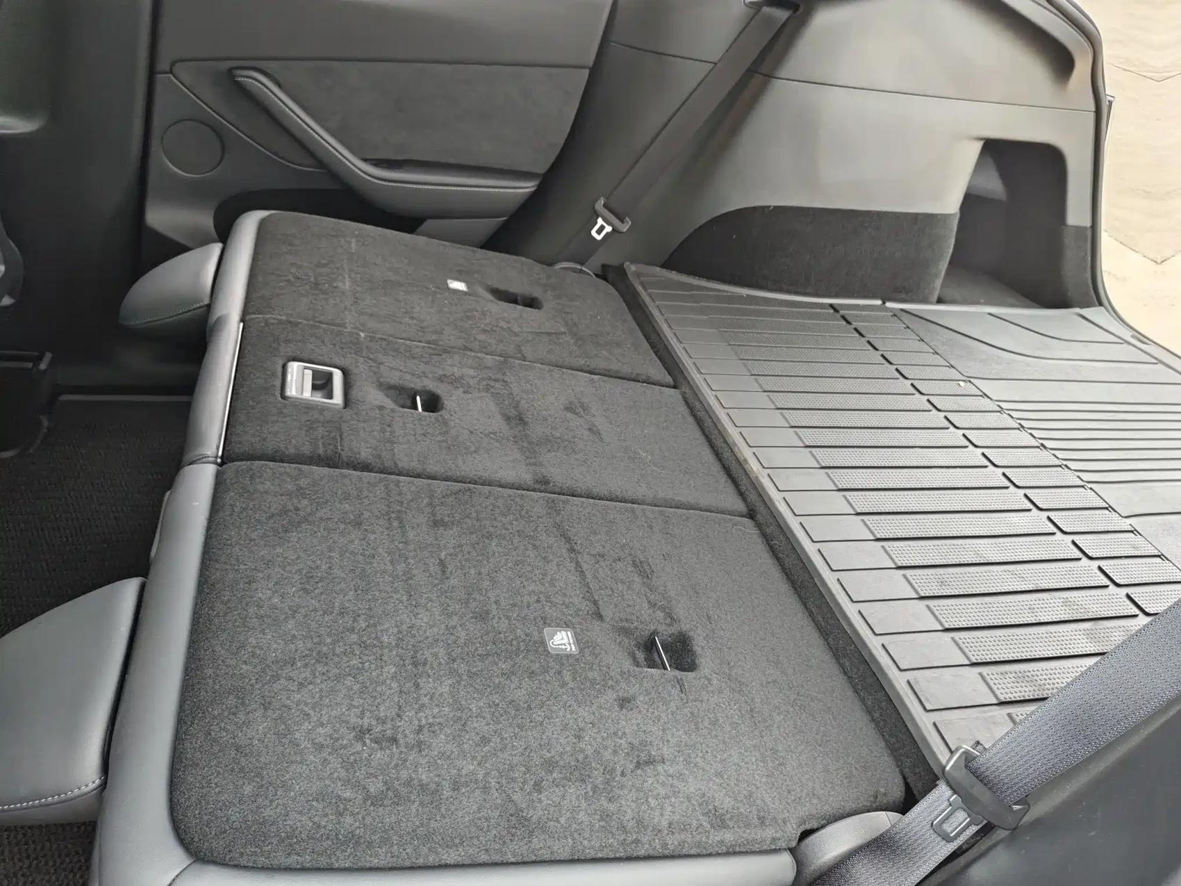 Tesla Model Y 2021 Standard Range Rear-Wheel Drive — фото 22