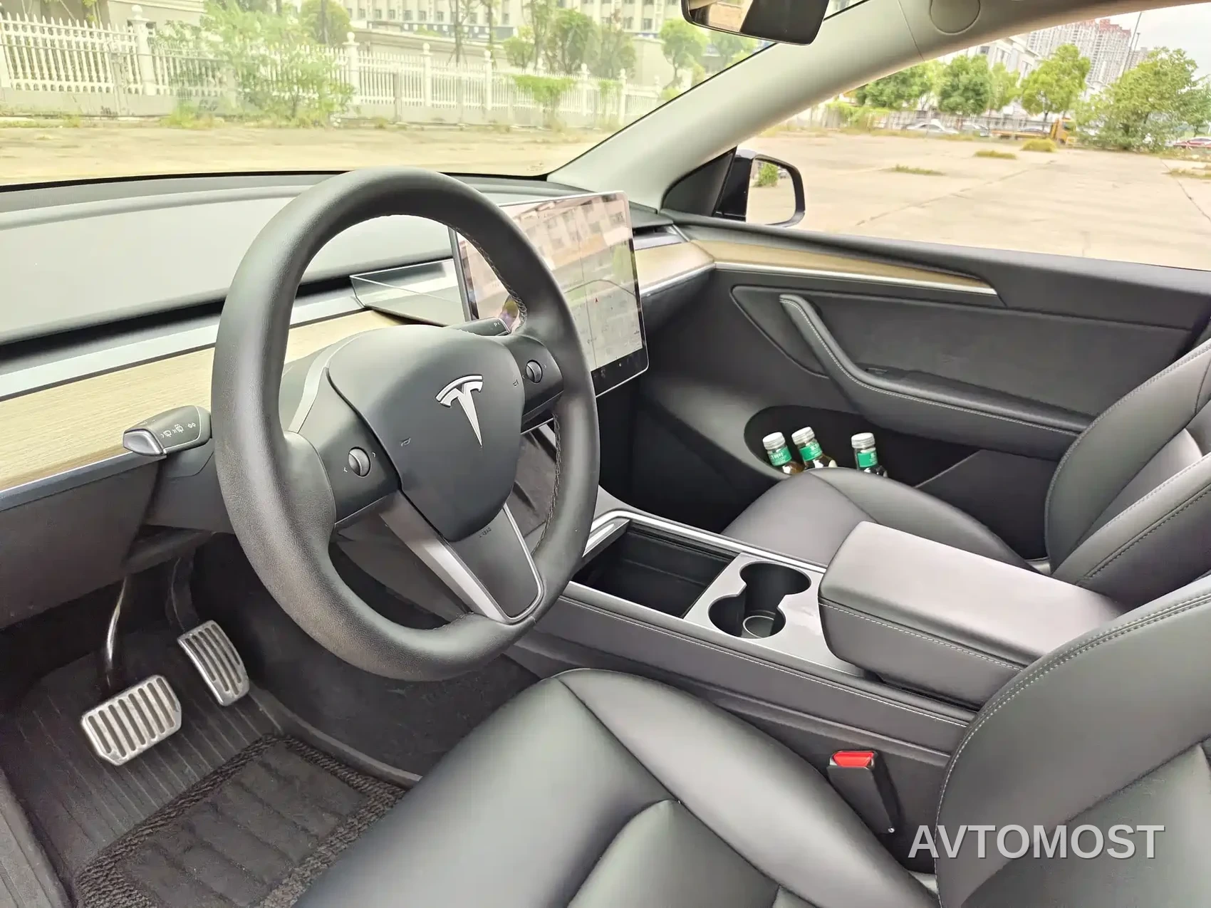 Tesla Model Y 2021 Standard Range Rear-Wheel Drive — фото 24