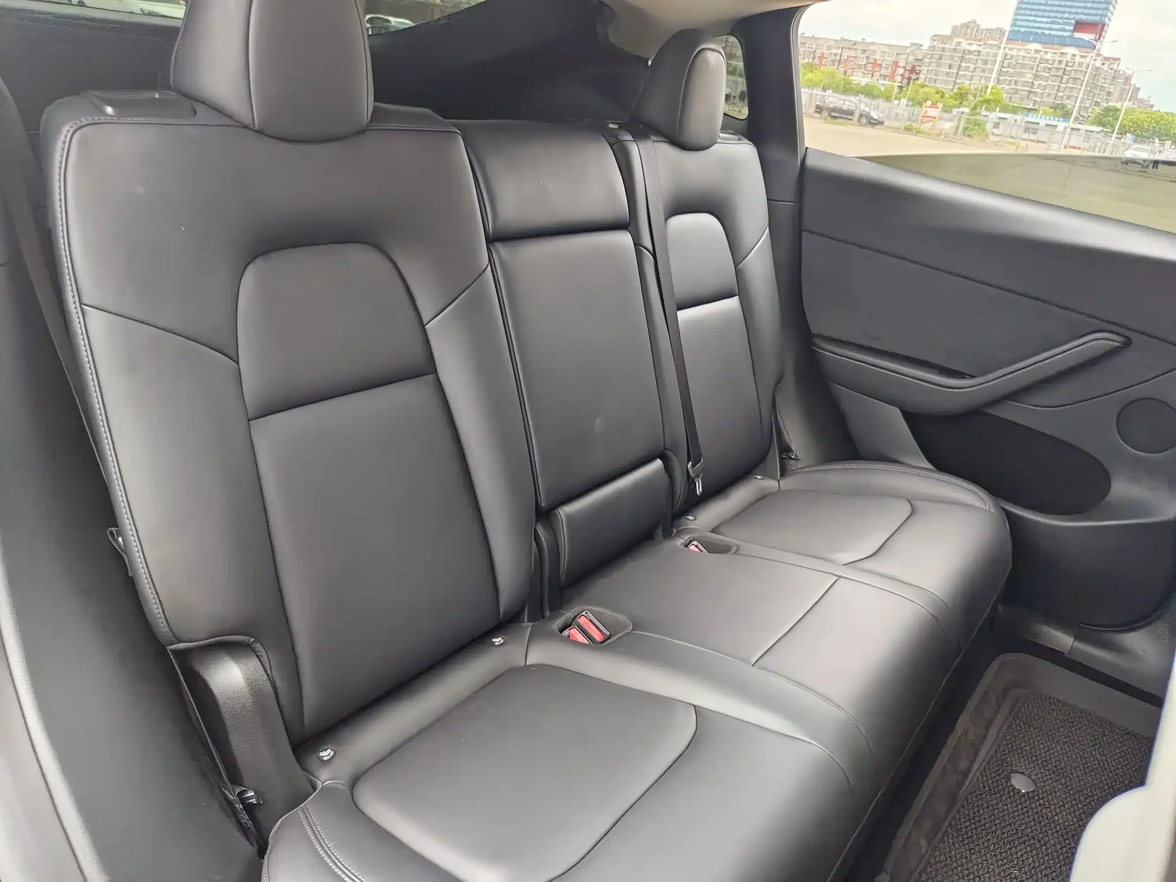 Tesla Model Y 2021 Standard Range Rear-Wheel Drive — фото 28