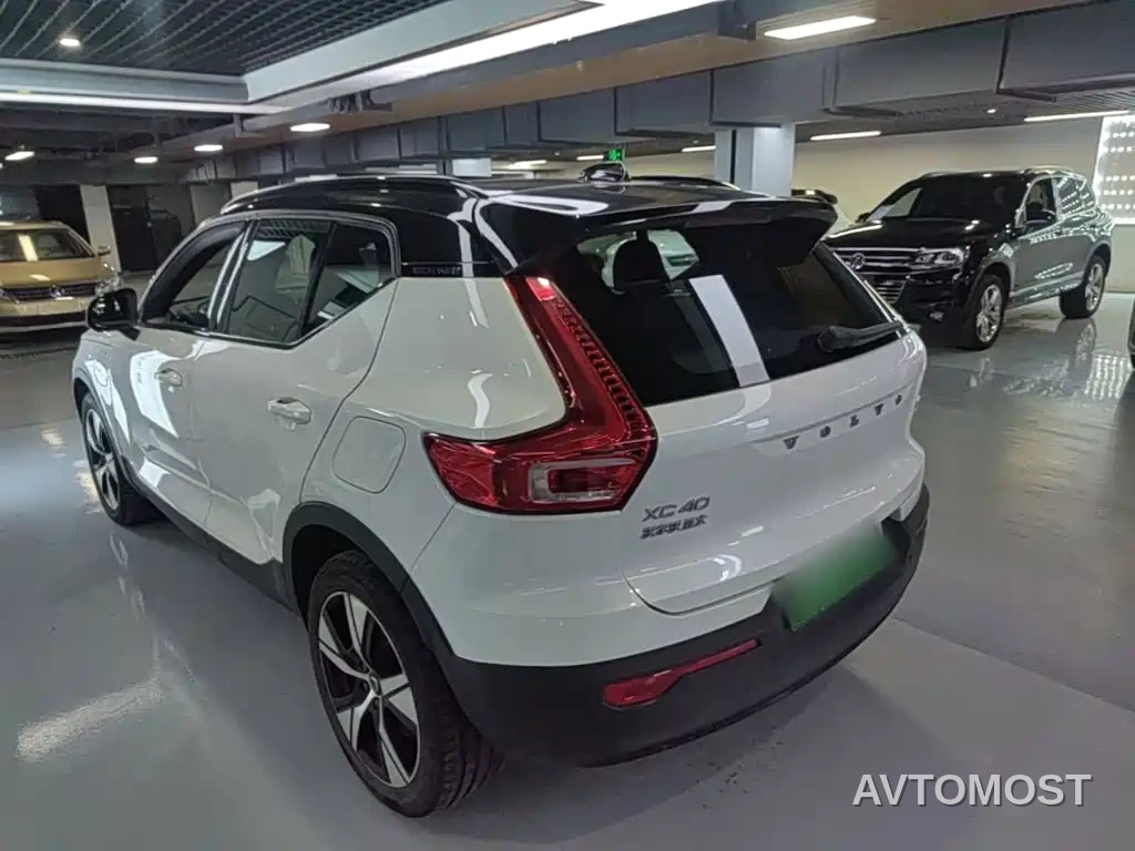 Volvo XC40 New Energy 2021 P8 EV AWD Elegant Sport — фото 5