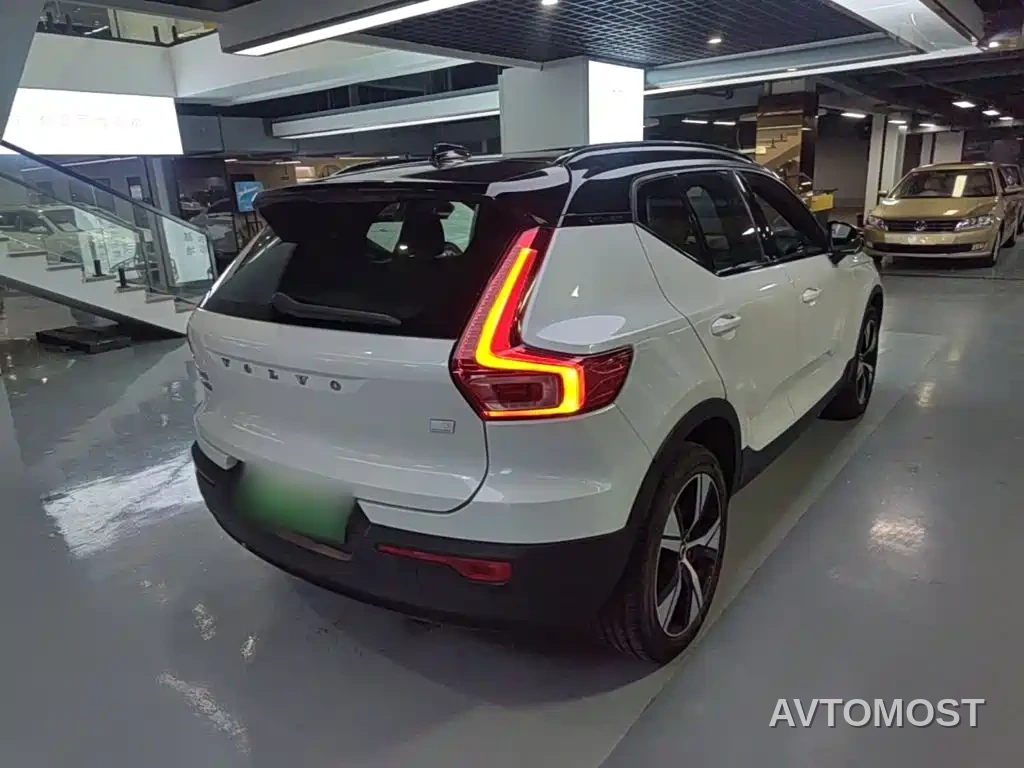 Volvo XC40 New Energy 2021 P8 EV AWD Elegant Sport — фото 7