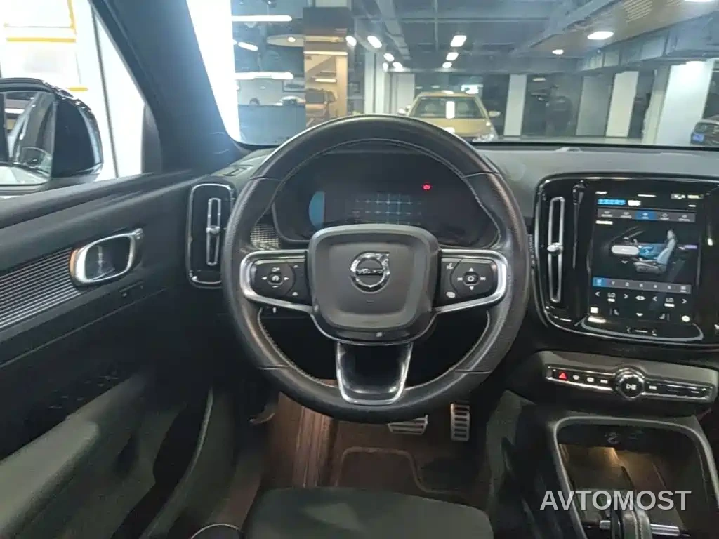 Volvo XC40 New Energy 2021 P8 EV AWD Elegant Sport — фото 11