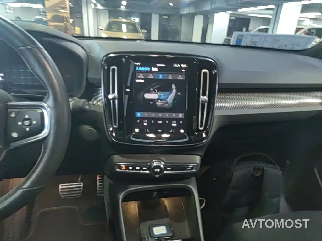 Volvo XC40 New Energy 2021 P8 EV AWD Elegant Sport — фото 13