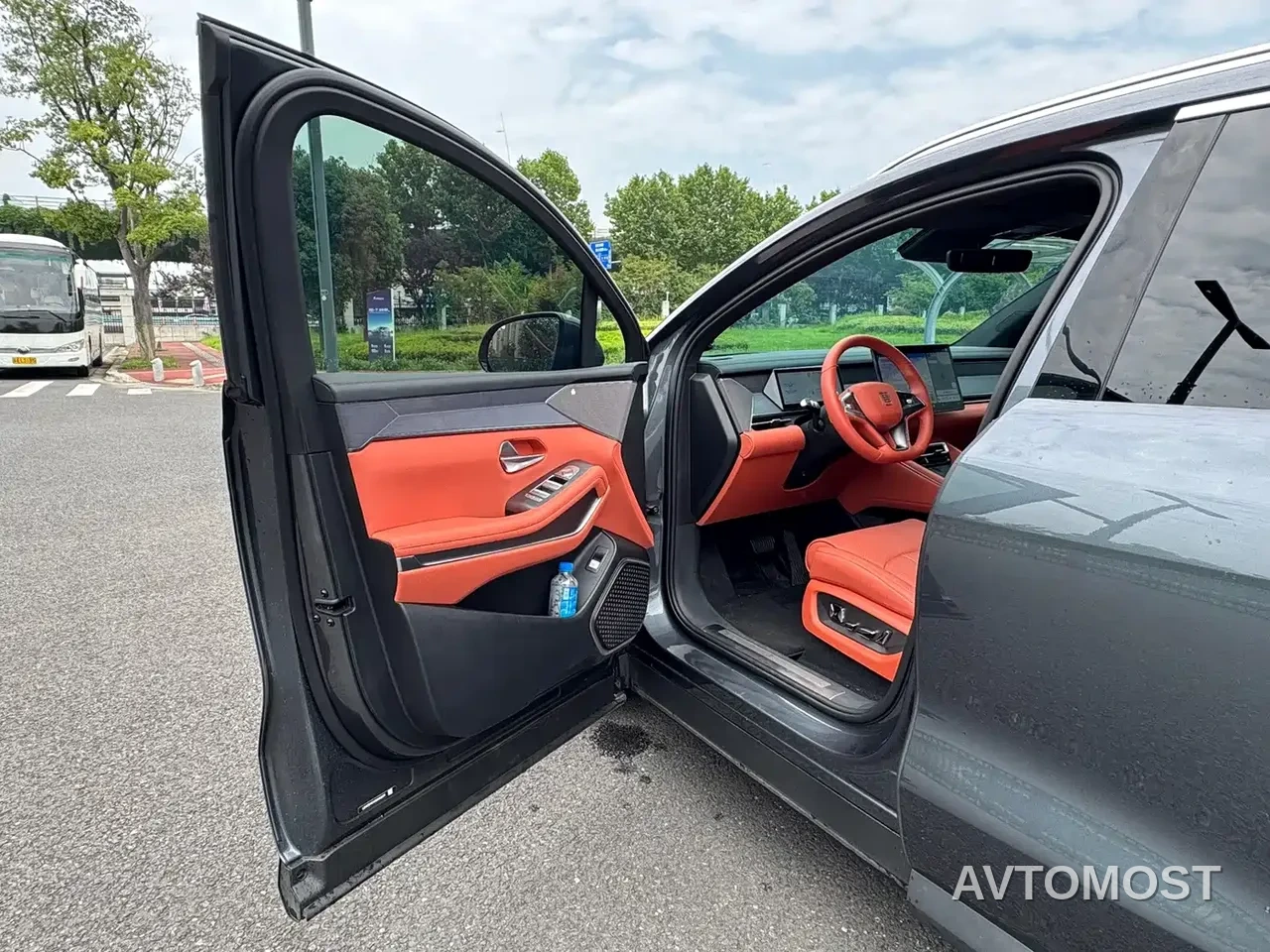 BYD Tang L 2025 DM 175KM Drone Player Edition — фото 12