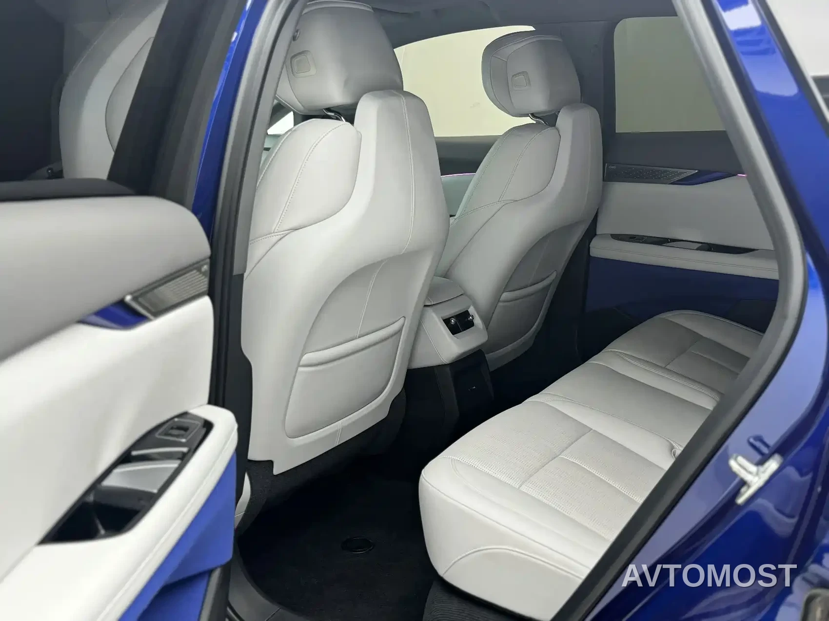 Cadillac IQ Ao Ge 2024 Standard Range — фото 6