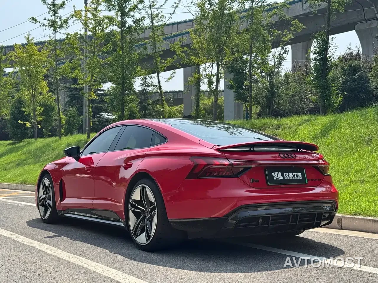 Audi e-tron GT 2023 Base Model — фото 4
