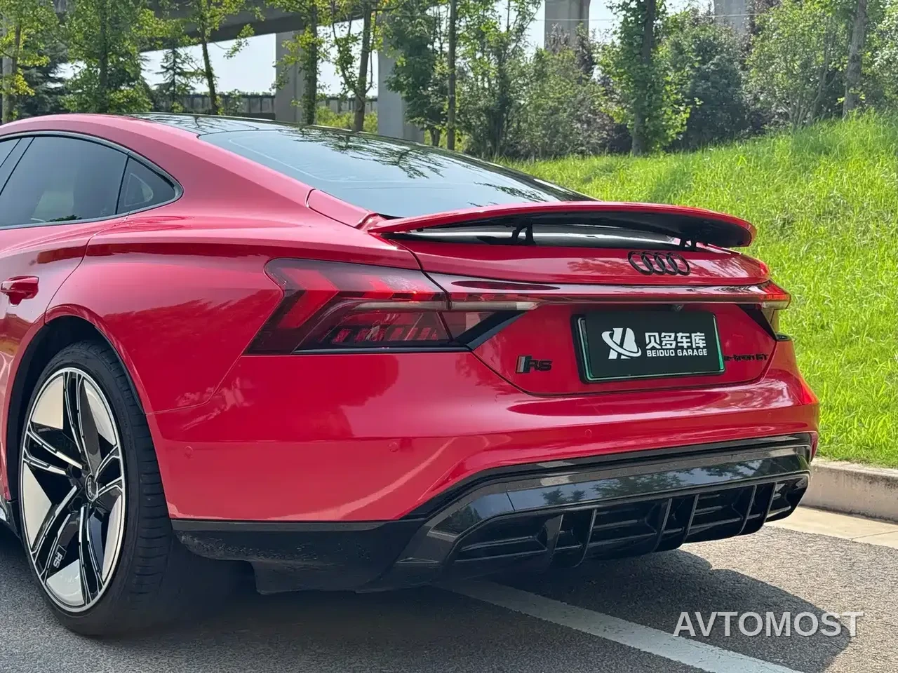 Audi e-tron GT 2023 Base Model — фото 6