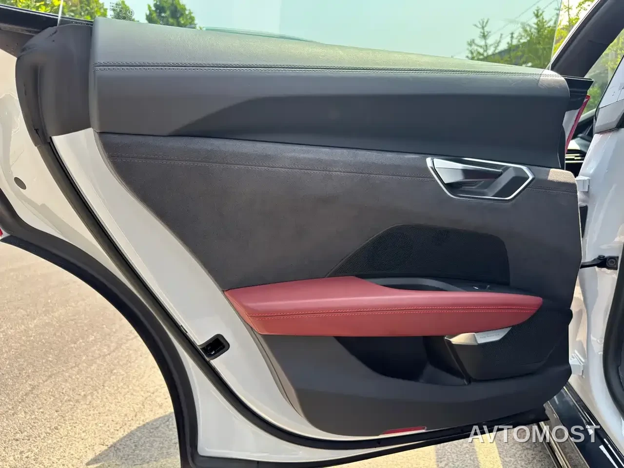 Audi e-tron GT 2023 Base Model — фото 12