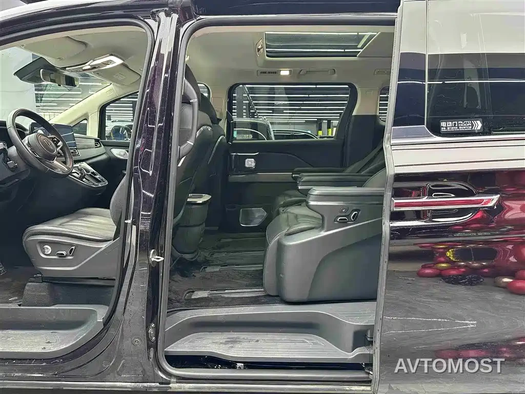 Hongqi HQ9 PHEV 2024 Model 2.0T AWD Business Edition — фото 4