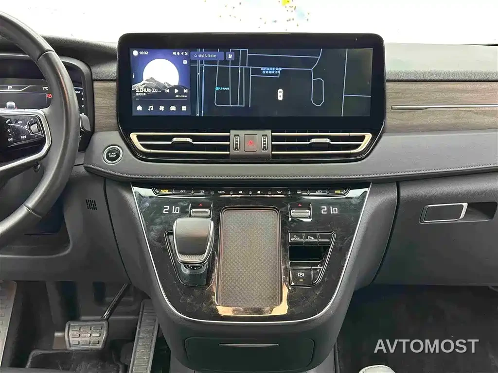Hongqi HQ9 PHEV 2024 Model 2.0T AWD Business Edition — фото 6