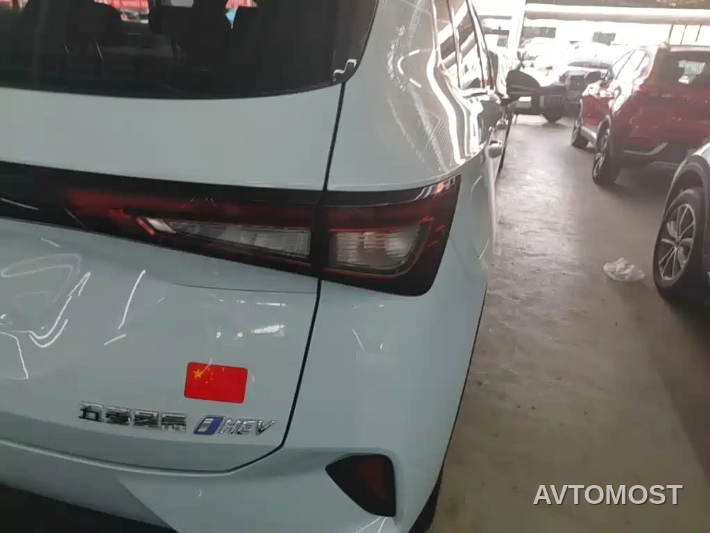 Wuling Xingchen 2022 2.0L DHT Electric Speed Edition — фото 6