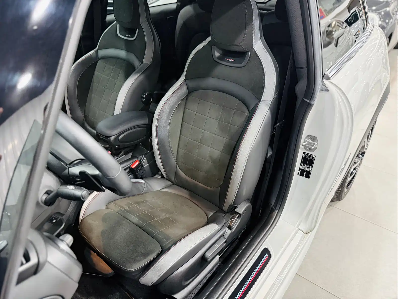 MINI JCW 2022 Facelift 2.0T JOHN COOPER WORKS ALL-IN — фото 16