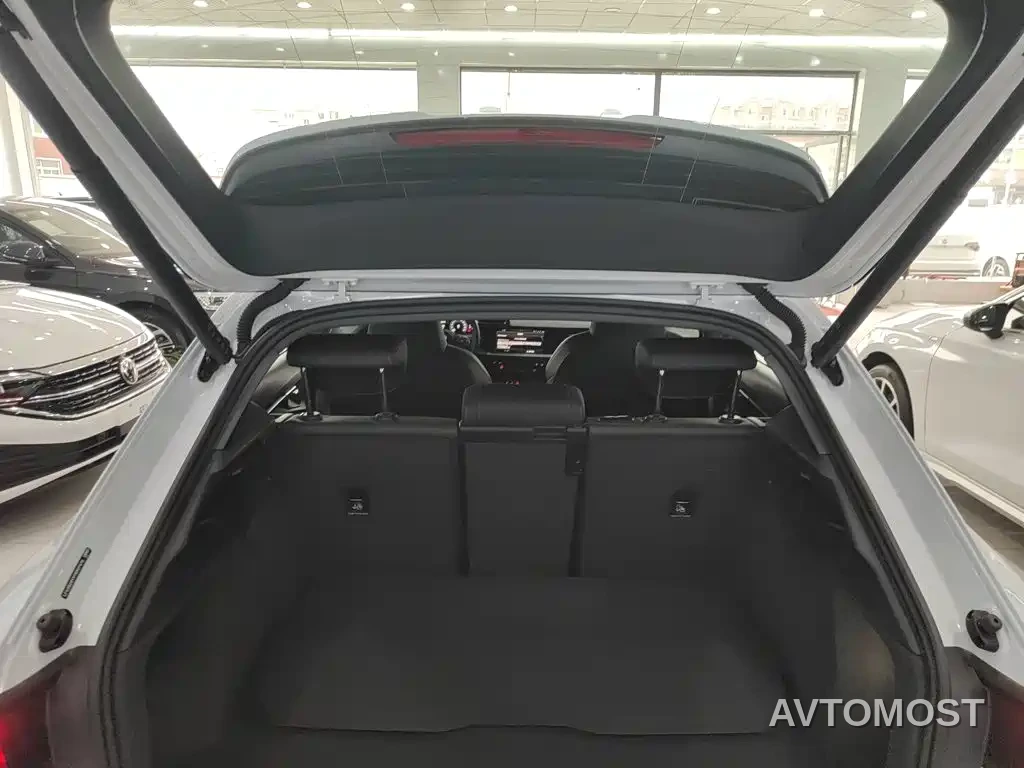 Audi A3 2025 Facelift Sportback 35TFSI Speed Delight — фото 15