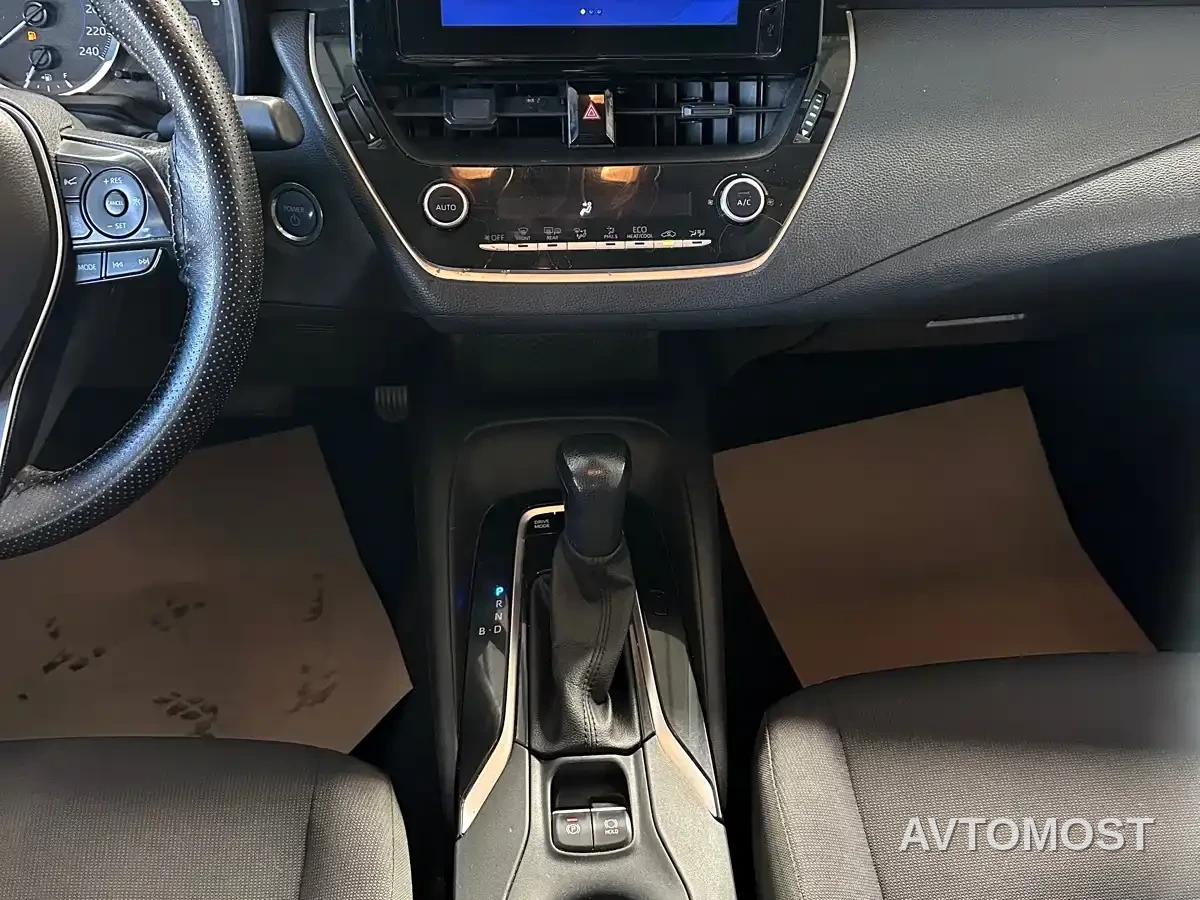 Toyota Corolla 2021 Hybrid 1.8L E-CVT Pioneer Edition — фото 11
