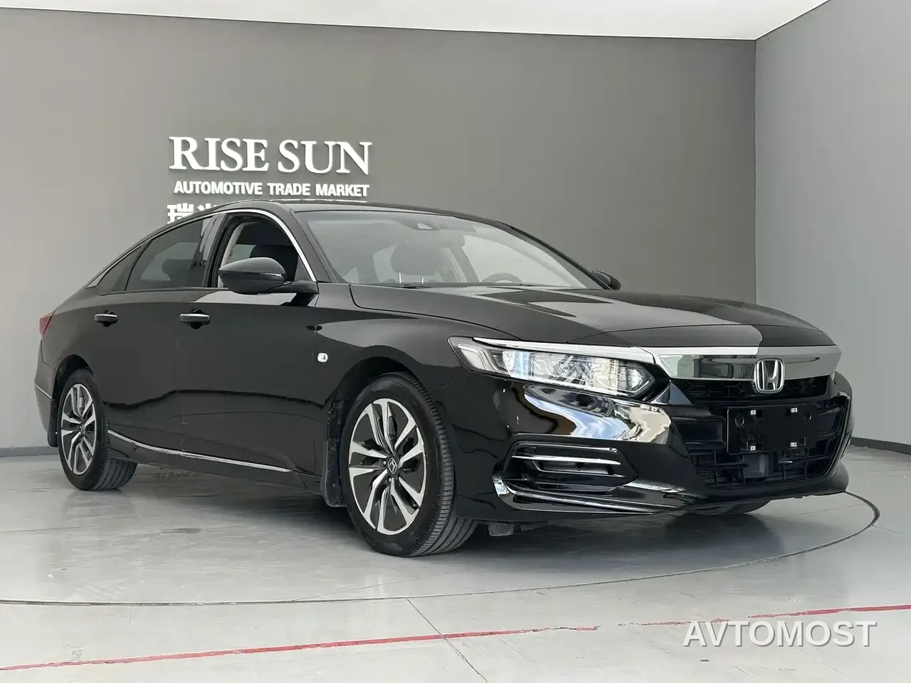 Honda Accord 2018 Sharp Hybrid 2.0L Sharp Cool Edition China VI — фото 2