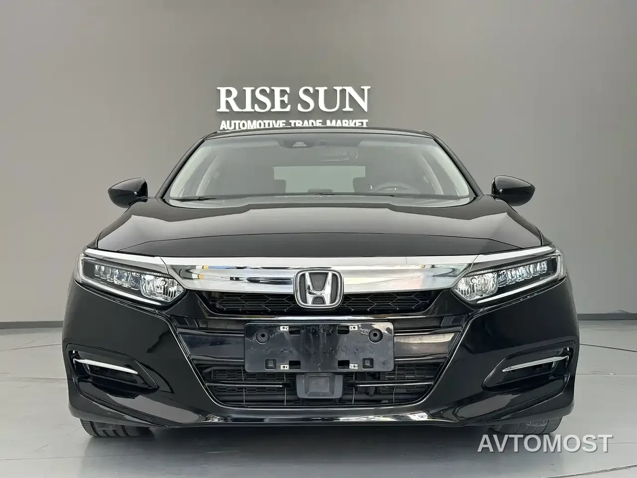 Honda Accord 2018 Sharp Hybrid 2.0L Sharp Cool Edition China VI — фото 3