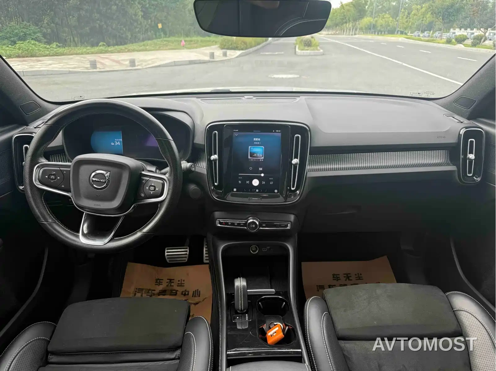 Volvo XC40 New Energy 2021 P8 EV AWD Elegant Sport — фото 4