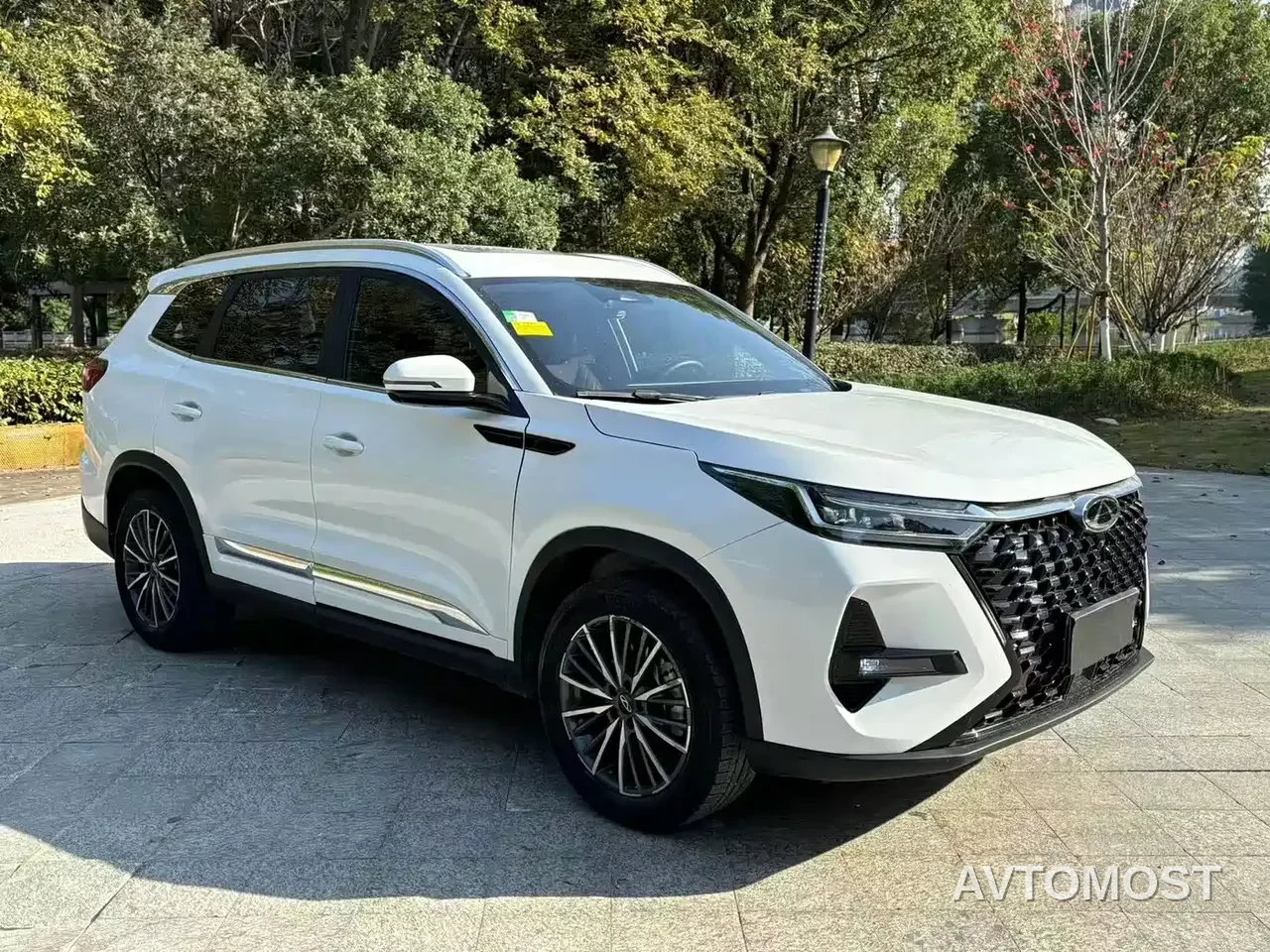 Chery Tiggo 8 PRO 2022 290T 2WD Vast Version 5-Seater — фото 2