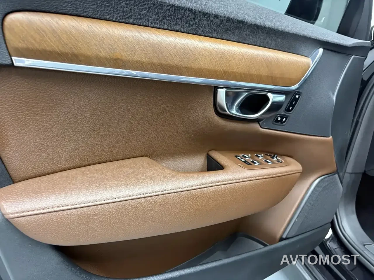 Volvo S90 Plug-in Hybrid 2021 T8 E-Drive Hybrid Zhiyi Luxury Edition — фото 11