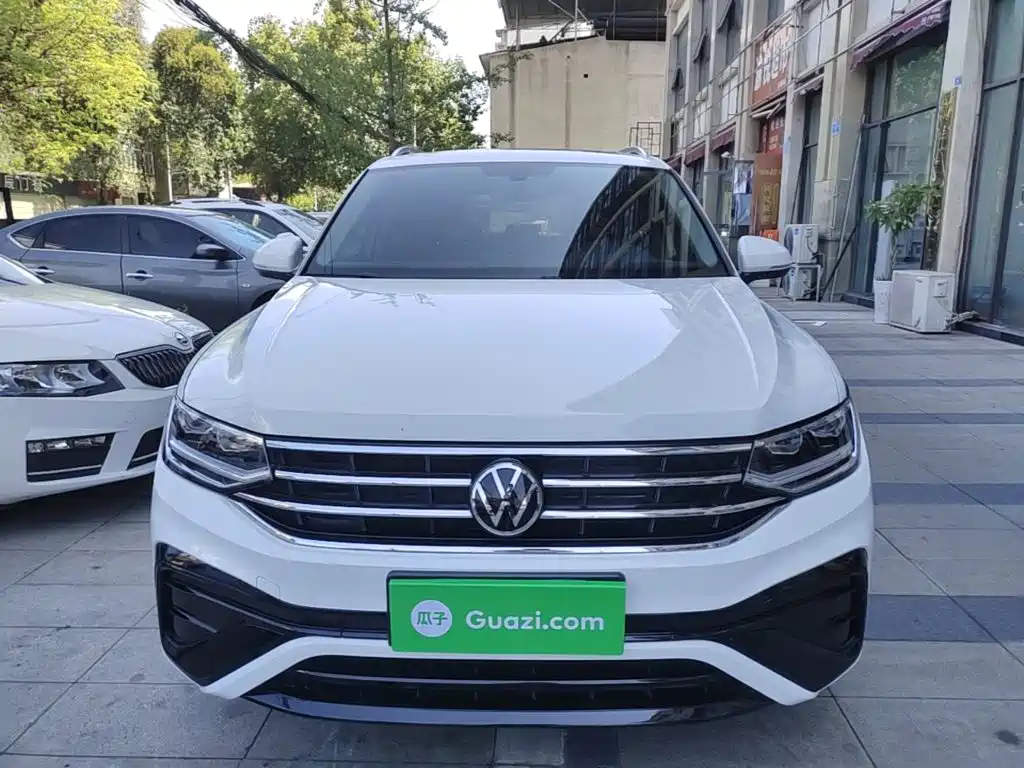 Volkswagen Tiguan L 2023 300TSI Automatic 2WD Smart Enjoyment Edition — фото 3