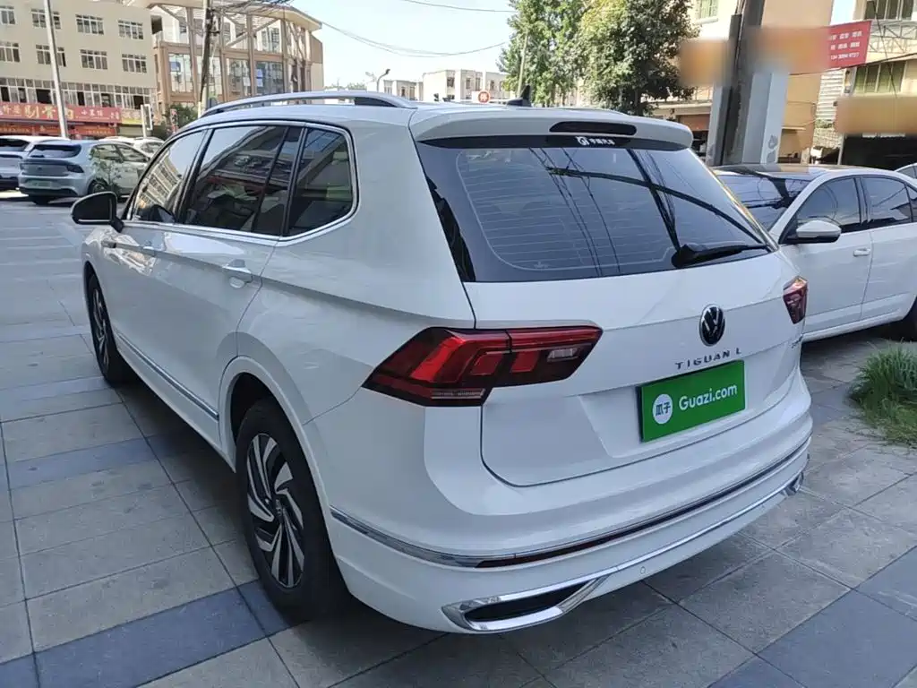 Volkswagen Tiguan L 2023 300TSI Automatic 2WD Smart Enjoyment Edition — фото 5