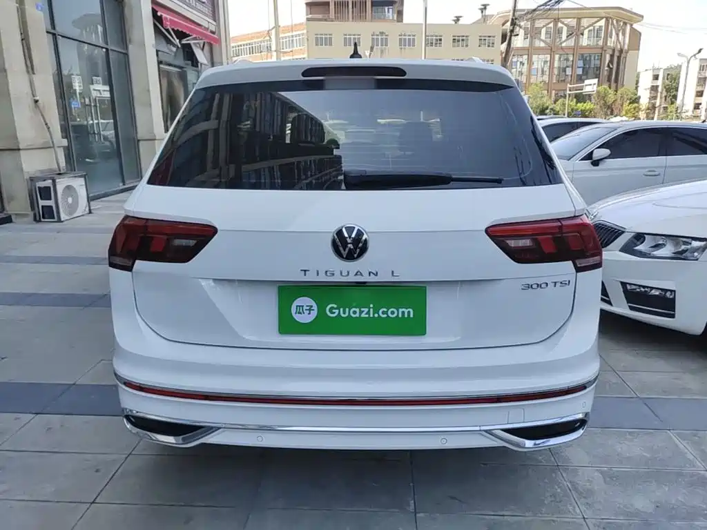 Volkswagen Tiguan L 2023 300TSI Automatic 2WD Smart Enjoyment Edition — фото 6
