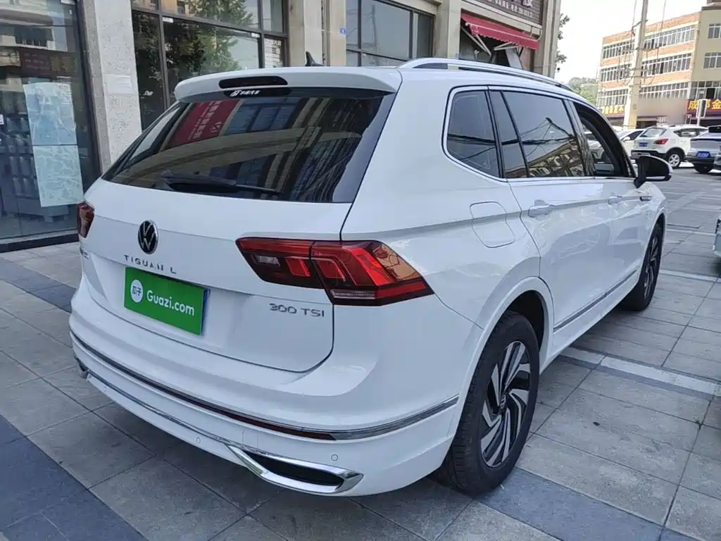 Volkswagen Tiguan L 2023 300TSI Automatic 2WD Smart Enjoyment Edition — фото 7