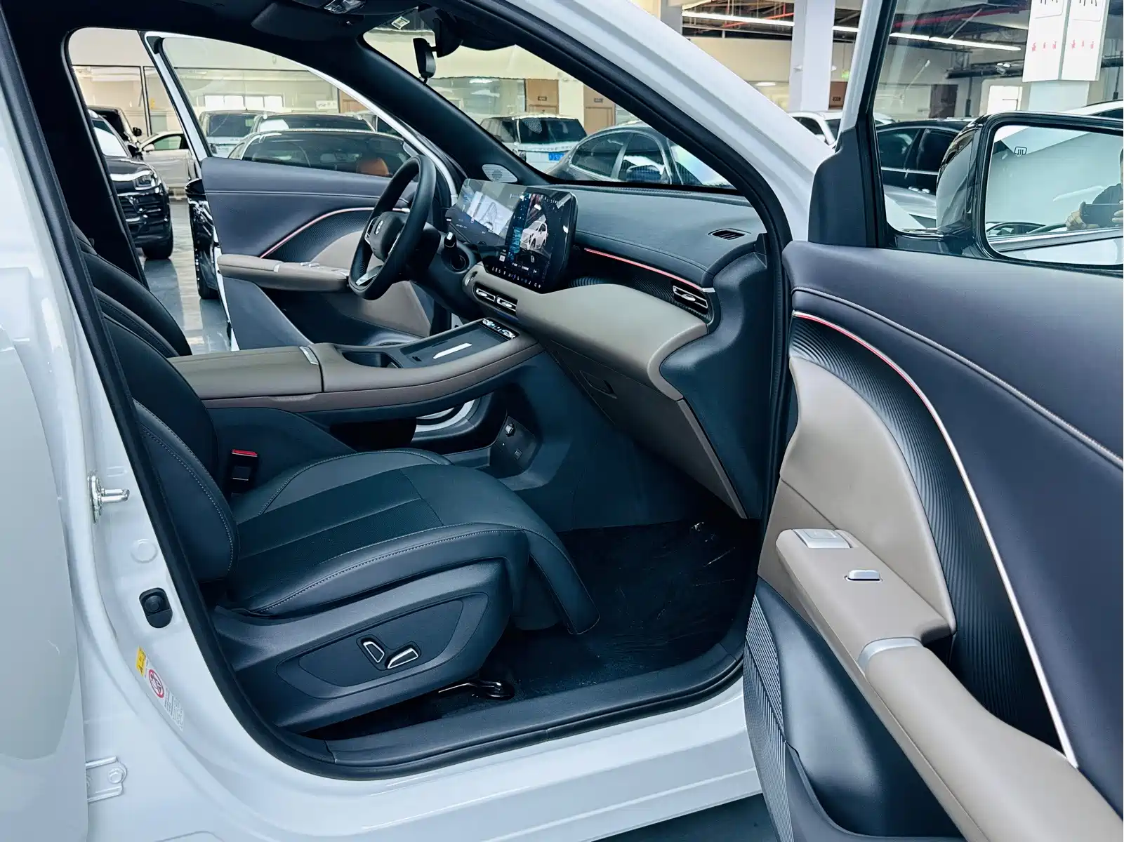 Changan CS55PLUS PHEV 2026 Smart New Blue Whale 125km Zhiyue Edition — фото 8