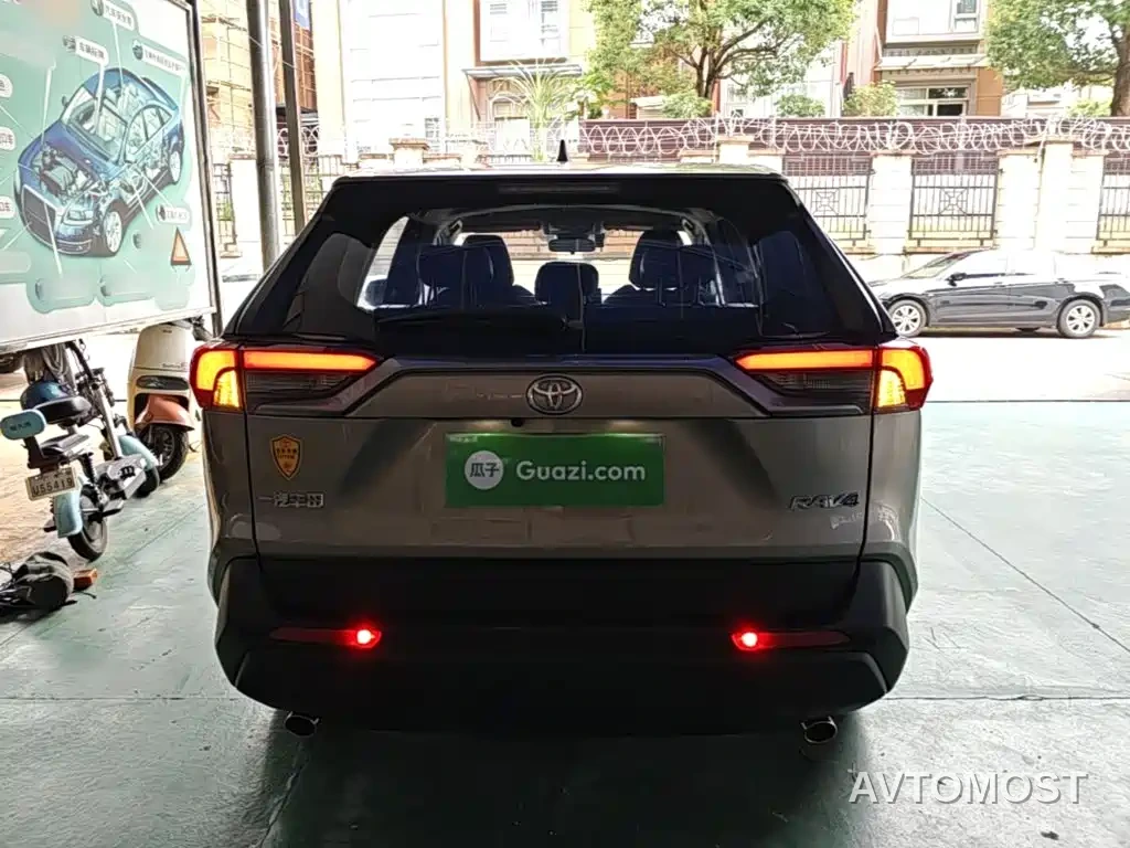Toyota RAV4 Rongfang 2021 2.0L CVT 2WD Urban — фото 6