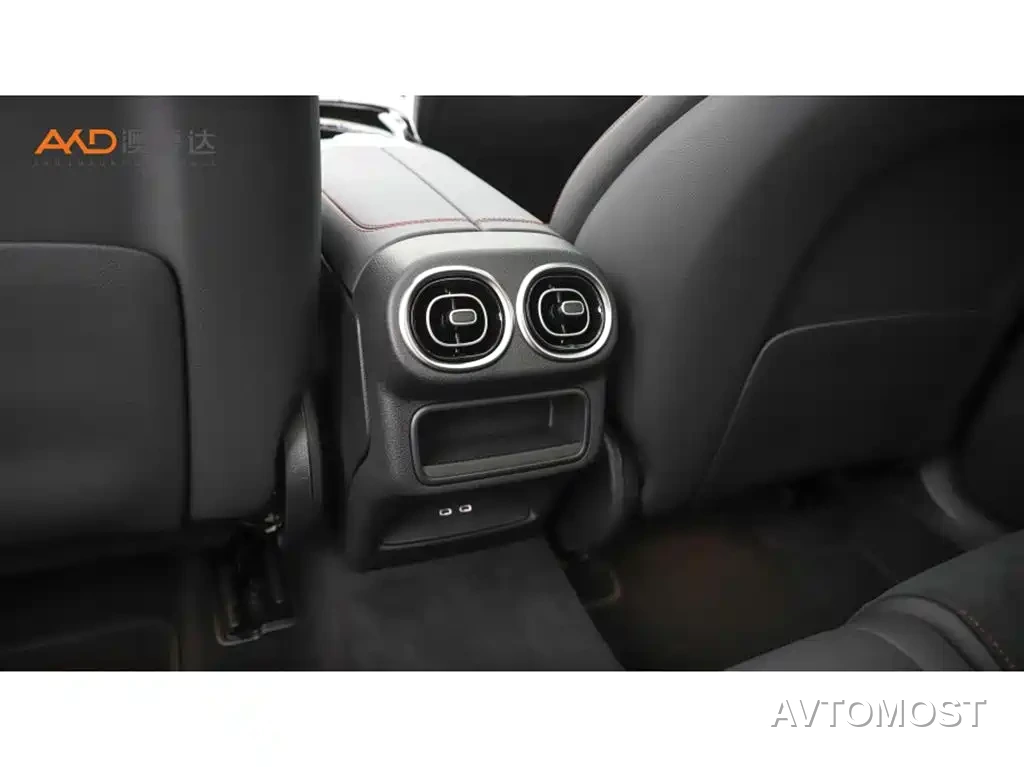 Mercedes-Benz GLC AMG 2025 AMG GLC 43 4MATIC — фото 9