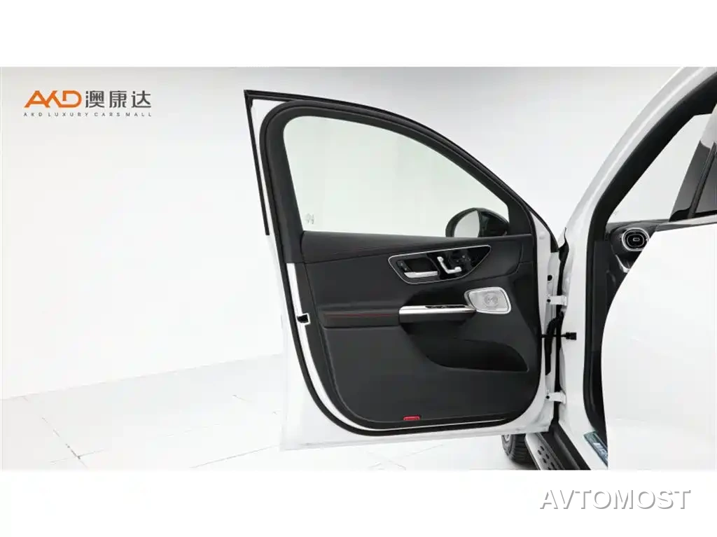 Mercedes-Benz GLC AMG 2025 AMG GLC 43 4MATIC — фото 10