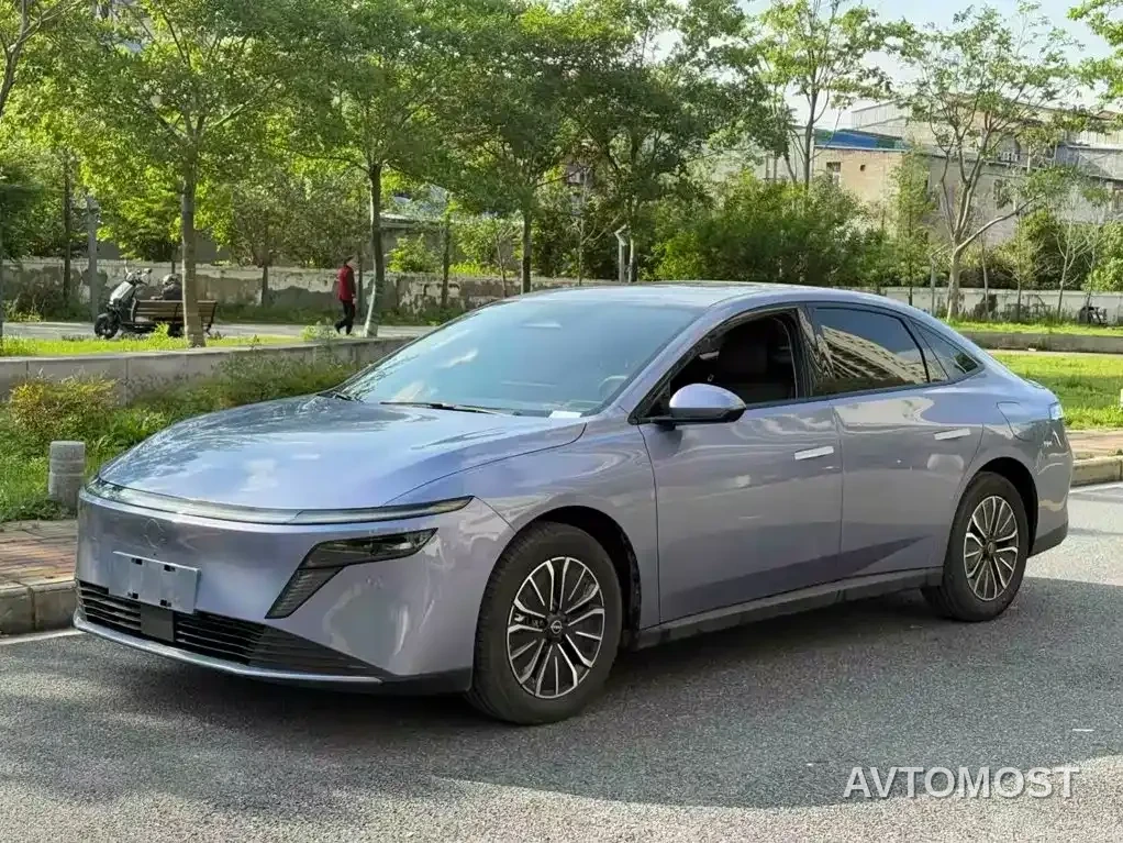 Nissan N6 2025 Mid Configuration — фото 1