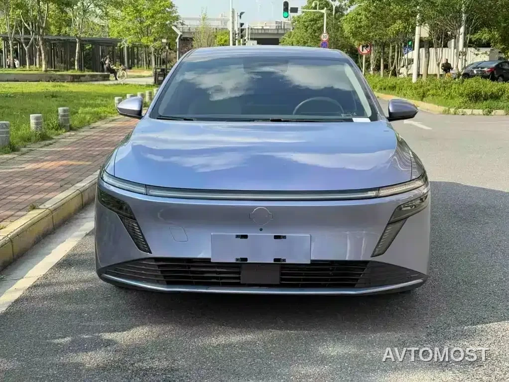 Nissan N6 2025 Mid Configuration — фото 2