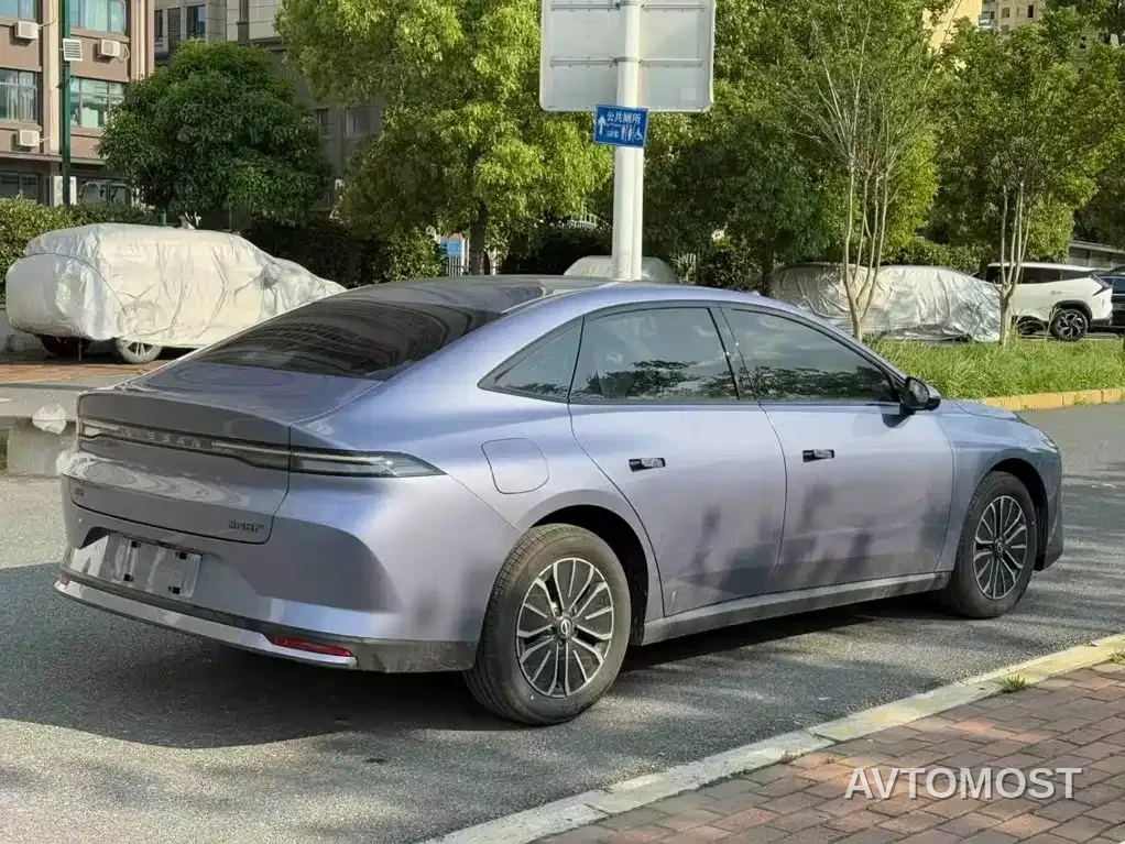Nissan N6 2025 Mid Configuration — фото 10