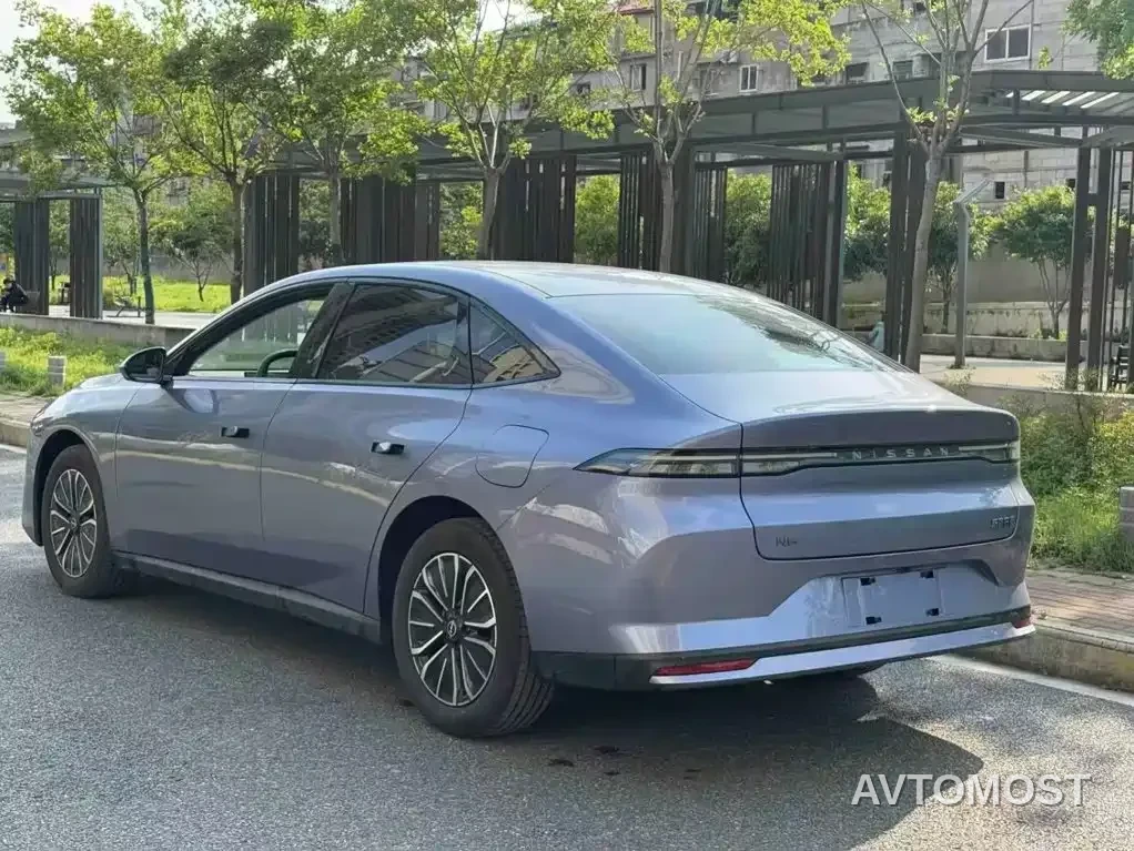Nissan N6 2025 Mid Configuration — фото 12