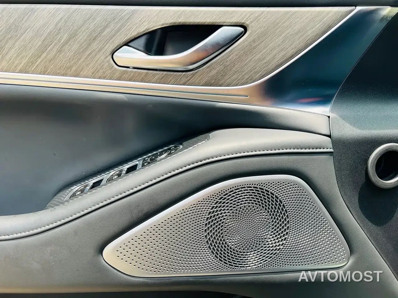 Wey Lanshan 2023 AWD Ultra Long Range Edition — фото 15