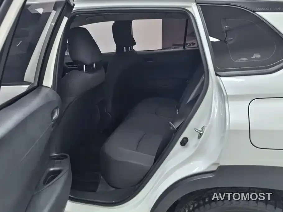 Toyota Corolla Cross 2024 2.0L Smart Hybrid Dual Engine Pioneer Edition — фото 11