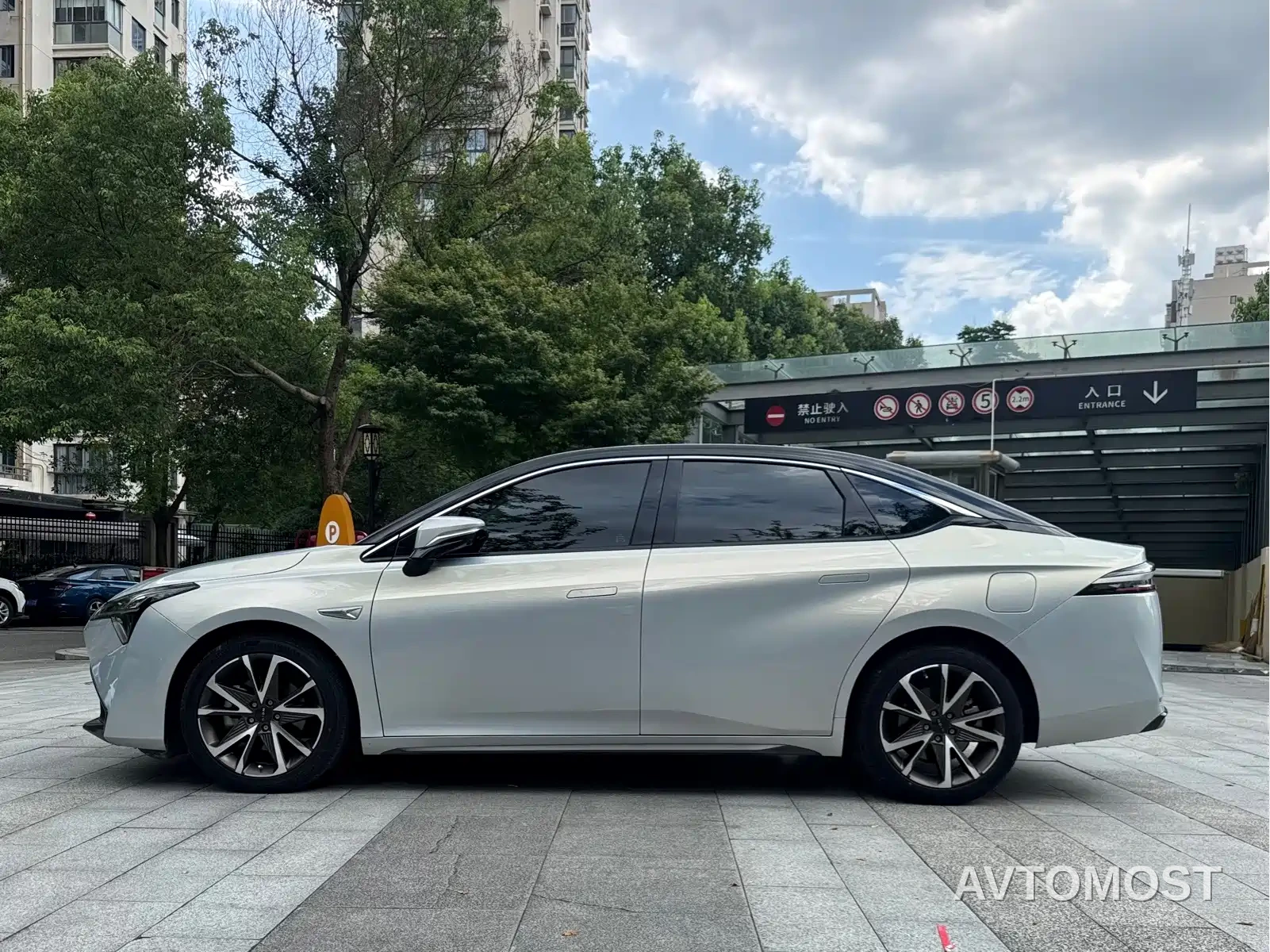 AION S Plus 2021 70 Tech Edition — фото 3