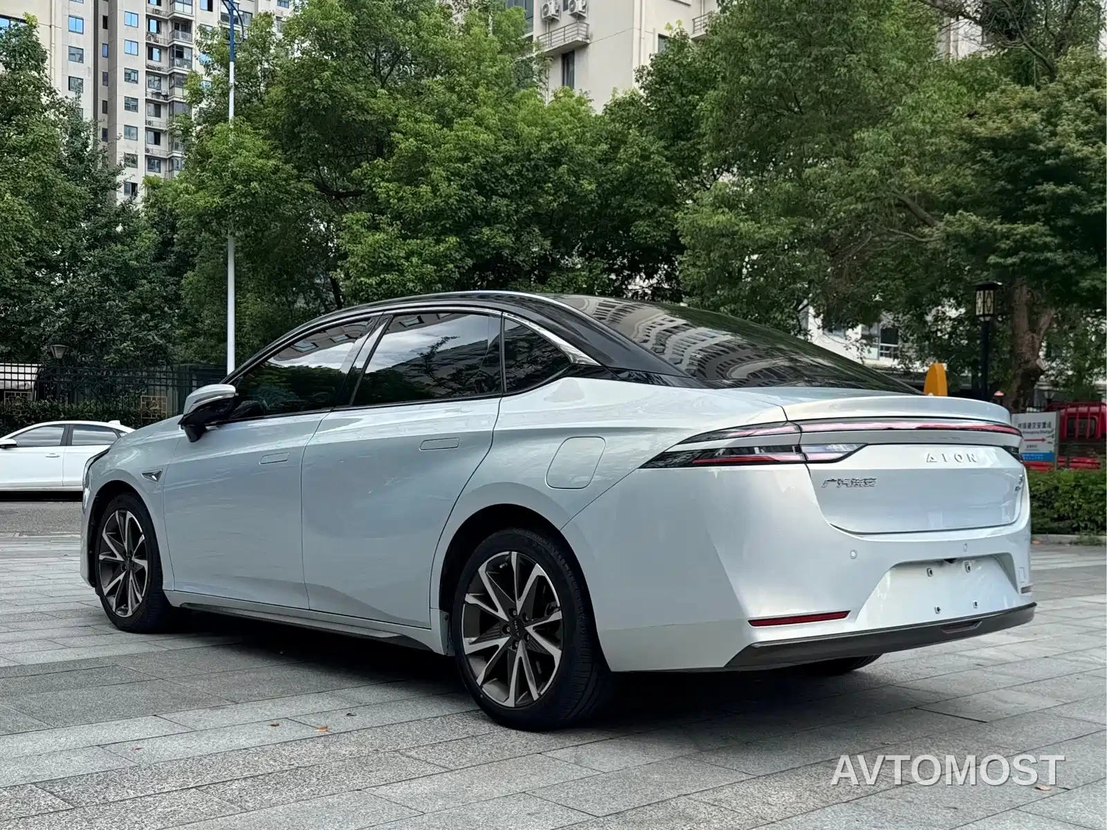 AION S Plus 2021 70 Tech Edition — фото 4