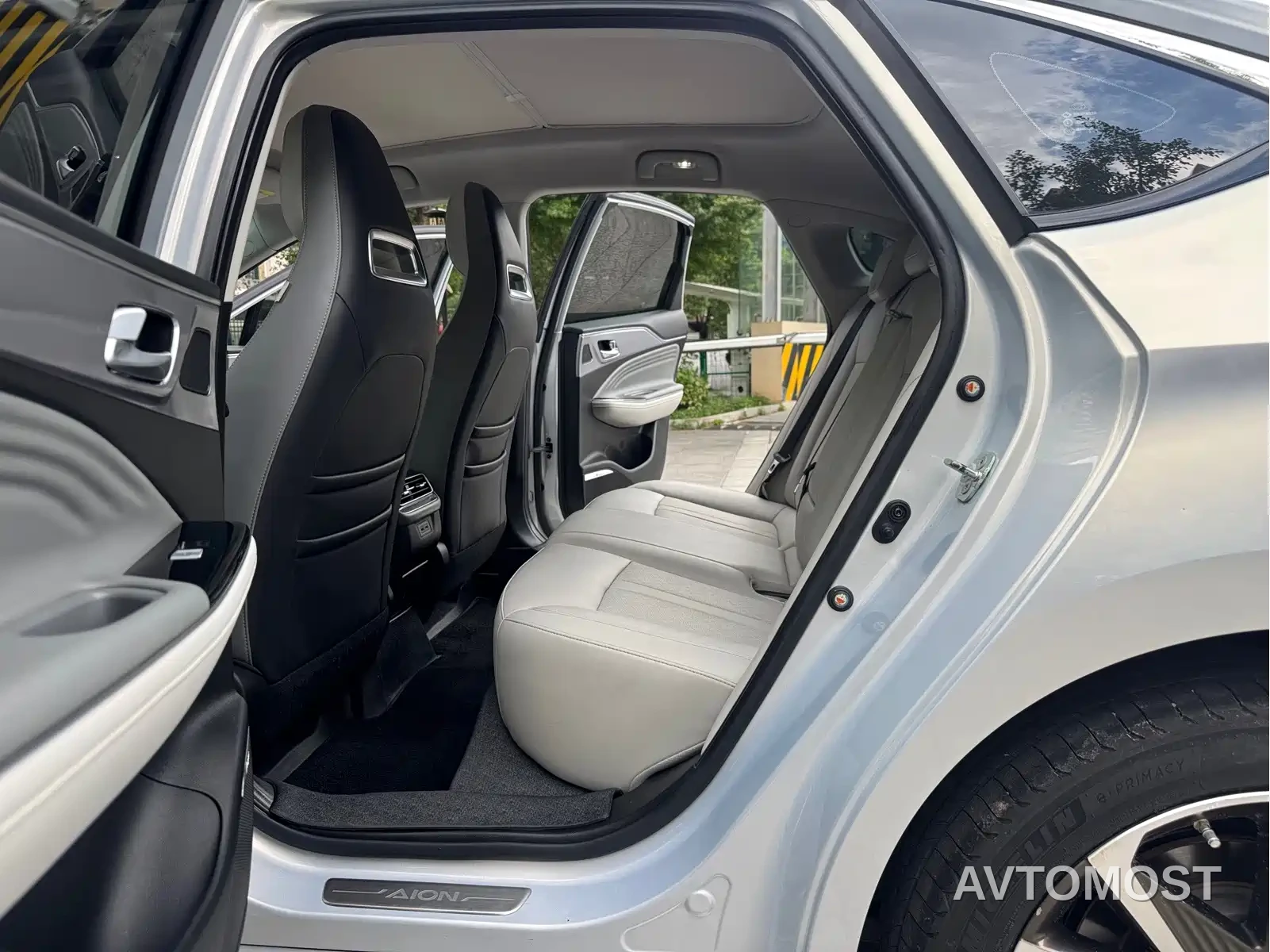 AION S Plus 2021 70 Tech Edition — фото 10