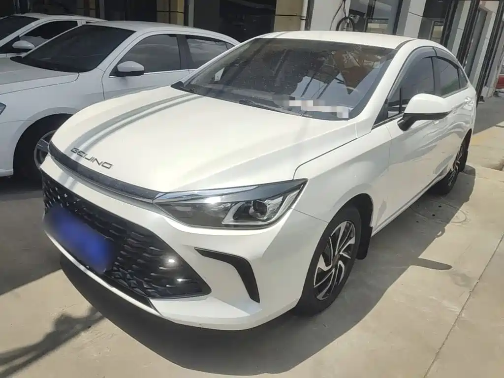 BAIC Beijing U5 PLUS 2021 1.5L Manual Luxury Edition