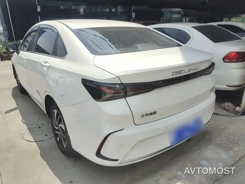 BAIC Beijing U5 PLUS 2021 1.5L Manual Luxury Edition — фото 4