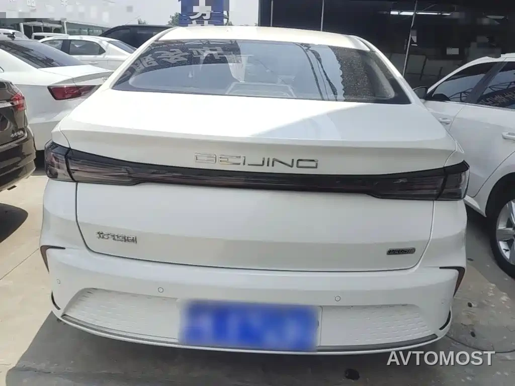 BAIC Beijing U5 PLUS 2021 1.5L Manual Luxury Edition — фото 5