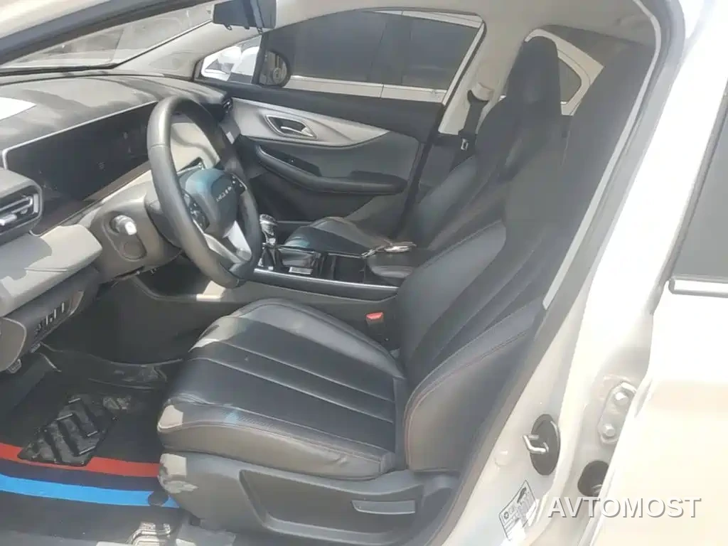 BAIC Beijing U5 PLUS 2021 1.5L Manual Luxury Edition — фото 13