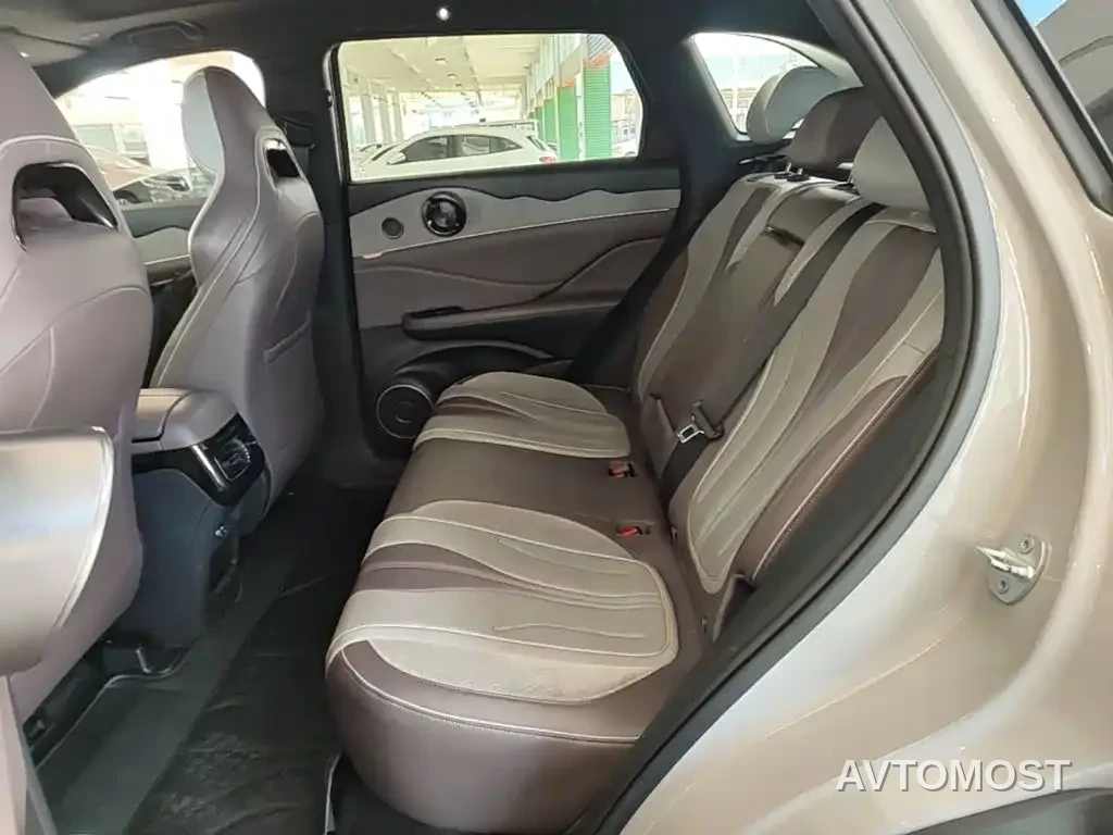 BYD Frigate 07 2023 DM-i 100KM Premium — фото 15