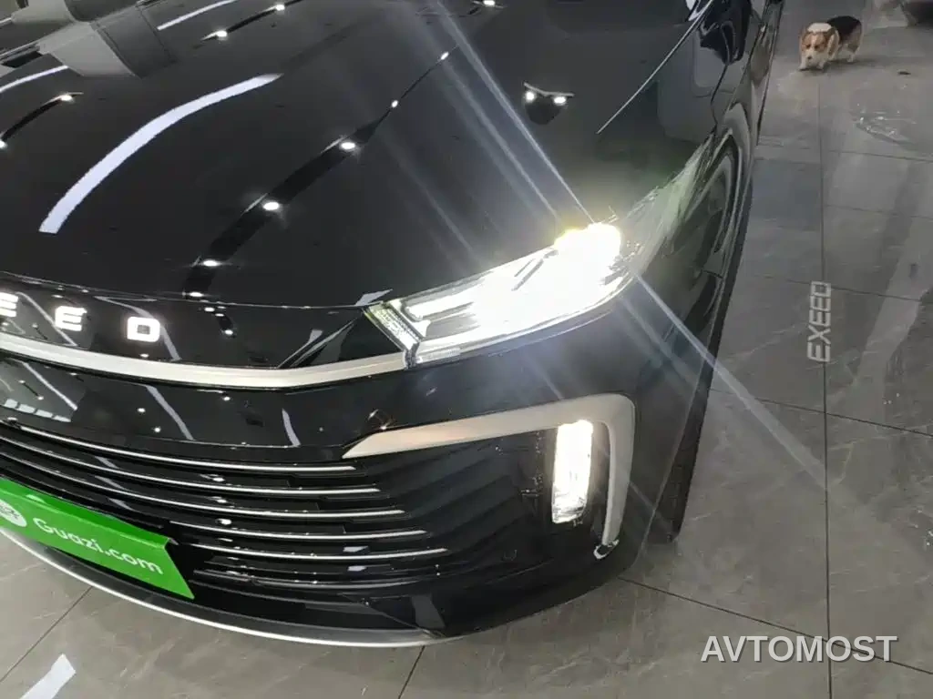 Exeed Lingyun 2025 400T AWD Star Premium Edition — фото 18
