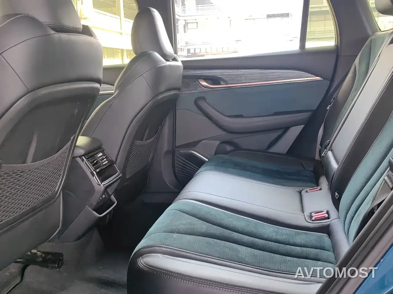 Geely Xingyue L 2021 2.0TD DCT EVO FWD Luxury — фото 8
