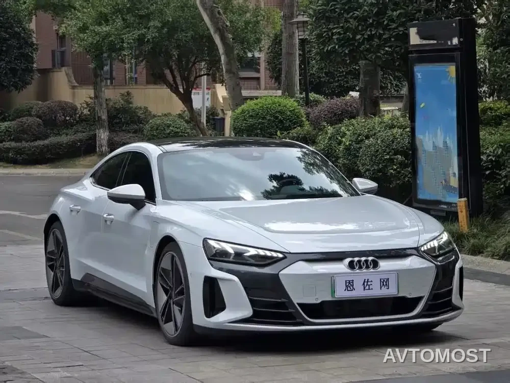 Audi e-tron GT 2023 Base Model — фото 3