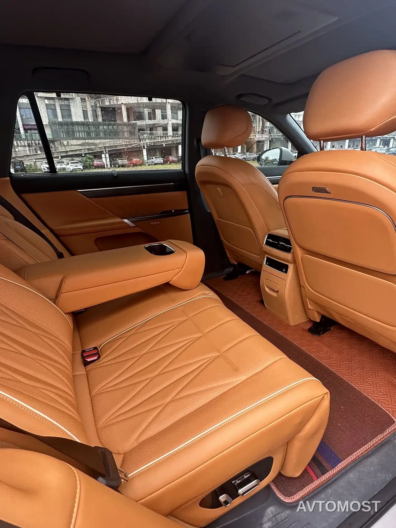 Dongfeng Yipai eπ008 2024 210Max Range Extender 6-Seater — фото 8