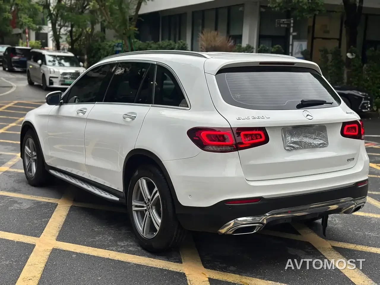 Mercedes-Benz GLC 2022 Model GLC 260 L 4MATIC Dynamic Edition — фото 4